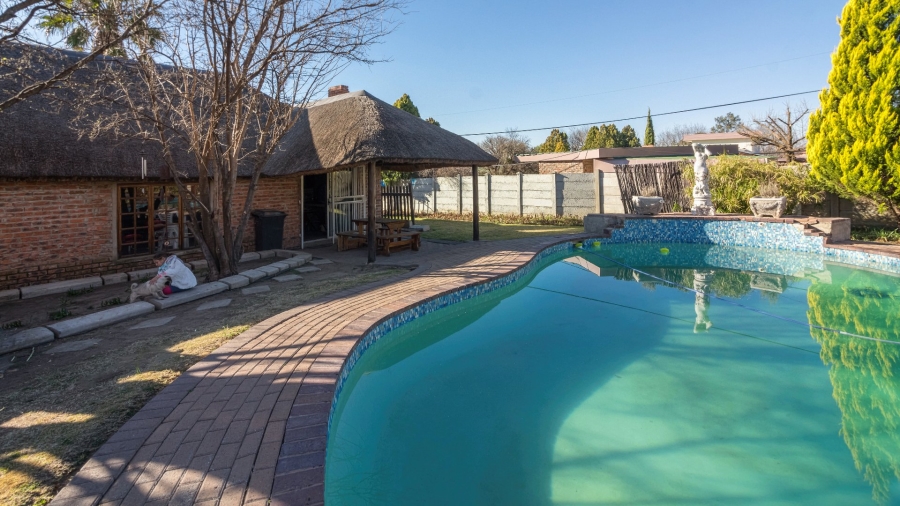 4 Bedroom Property for Sale in Suidrand Free State